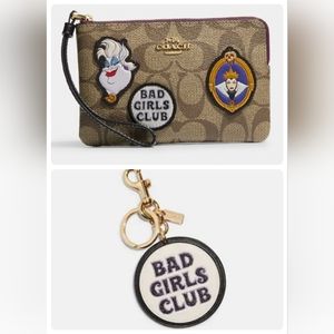 Coach (Set)  Disney X Corner Zip Wristlet & Bag Charm